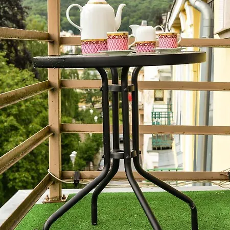 Rose Apartment