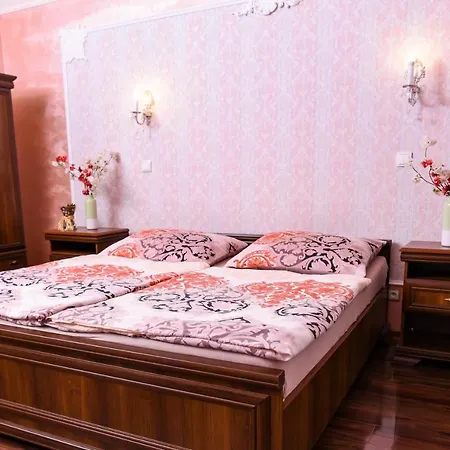 Rose Apartment